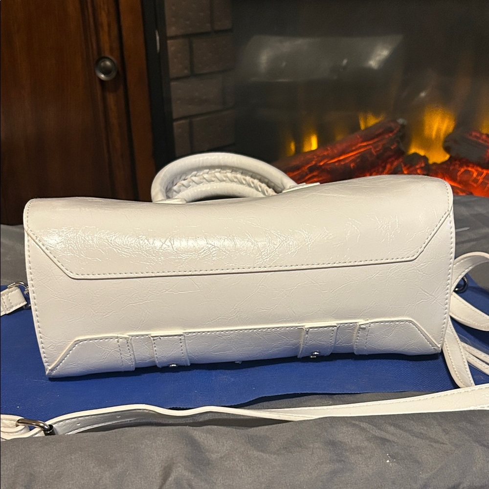 Steve Madden White Satchel with Plush Heart Charm - Picture 3 of 5